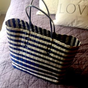Woven tote
